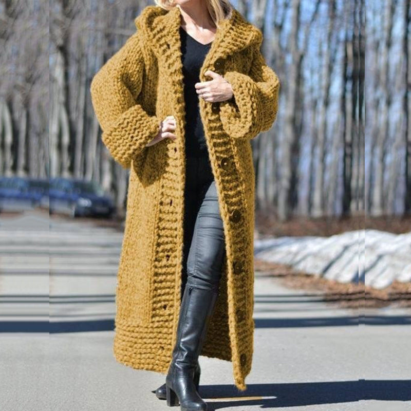 Mid-length thick-knit sweater